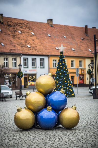 Set globuri de craciun pentru centre comerciale tip piramida din 10 Globuri - X-MAS [10]