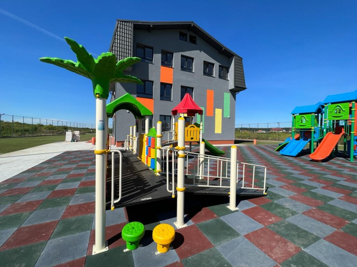 Loc de joaca de exterior pentru copii cu dizabilitati - 28EG [6]