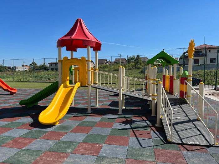 Loc de joaca de exterior pentru copii cu dizabilitati - 28EG [4]
