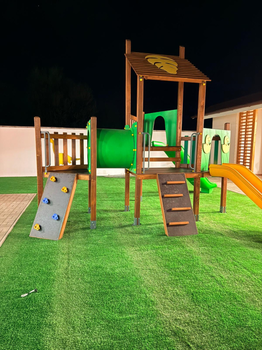 Loc de joaca exterior Arad, AR [3]