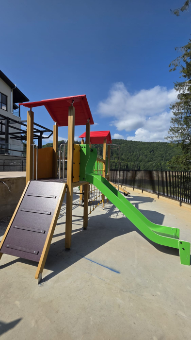 Loc de joaca exterior Hotel Vidraru Transfagarasani, AG [2]
