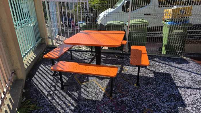 Loc de joaca exterior Scoala Nr. 2 Fundeni, DOBROIESTI [12]