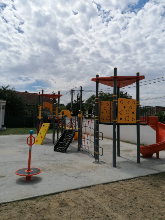 Loc de joaca Gradinita cu Program Prelungit Nr.7 din Localitatea Negresti-Oas, SM [7]