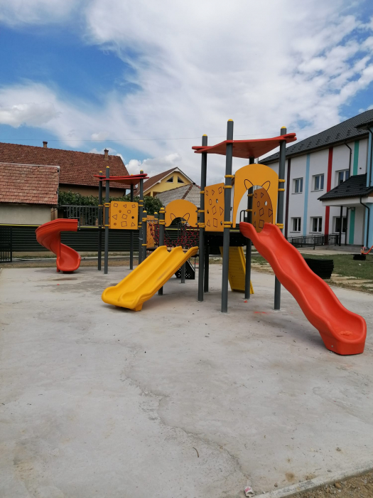 Loc de joaca Gradinita cu Program Prelungit Nr.7 din Localitatea Negresti-Oas, SM [4]