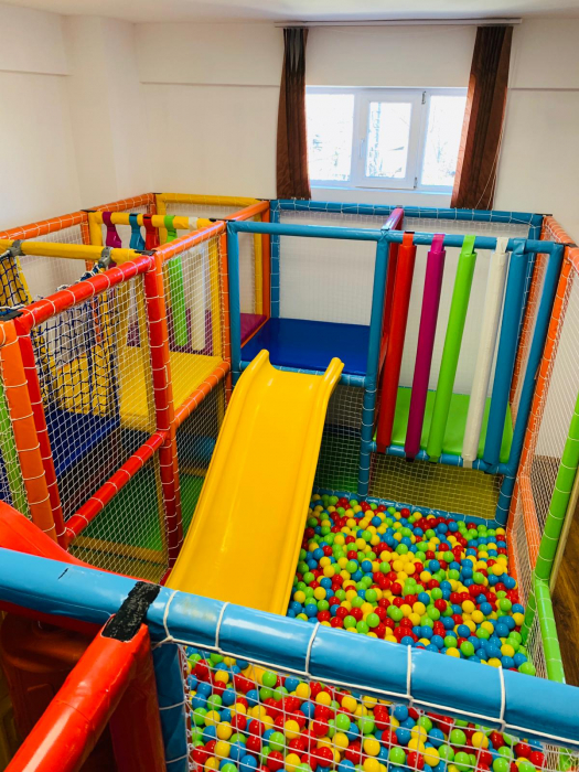 Loc de joaca interior Iasi, IS [3]