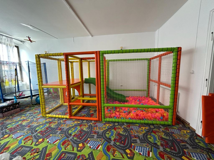 Loc de joaca interior Mercury Kids Sebes, AB [2]