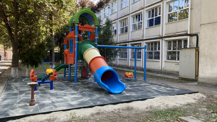 Loc de joaca Scoala Gimnaziala Speciala Nr.1 Calarasi, CL [3]