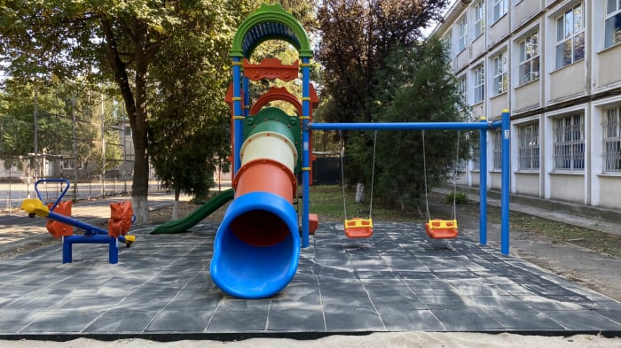 Loc de joaca Scoala Gimnaziala Speciala Nr.1 Calarasi, CL [2]