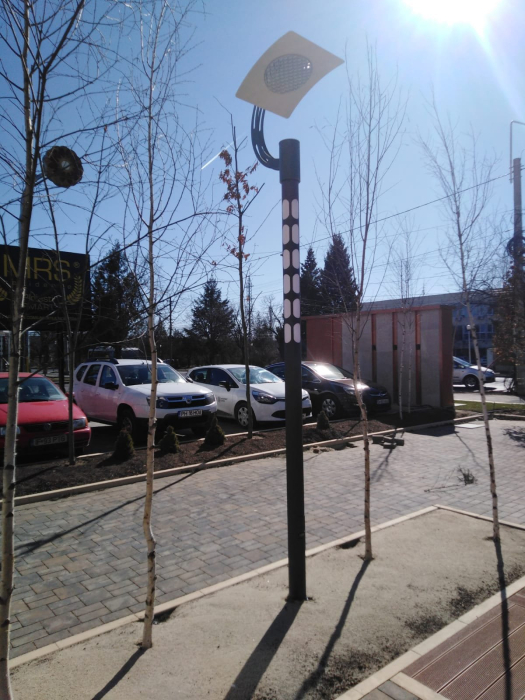 Stalp de iluminat modern pentru strazi, alei si parcuri - A2050 [5]