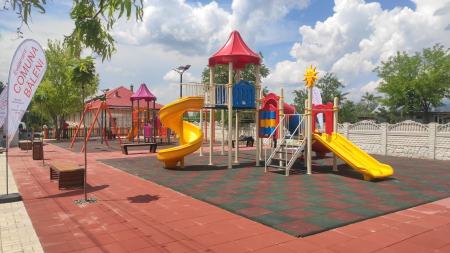 116M Clasic Echipament loc de joaca exterior parc din metal cu Scară 4 Tobogane 2 Cățărătoare și Activități [3]