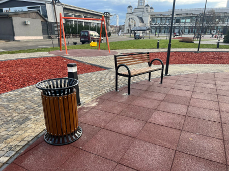 Amenajare loc de joaca - Onesti, BC [11]