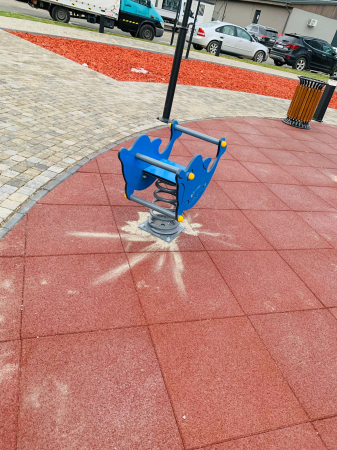 Amenajare loc de joaca - Onesti, BC [14]