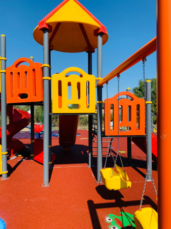 Amenajare loc de joaca - Comuna Berceni, IF [5]