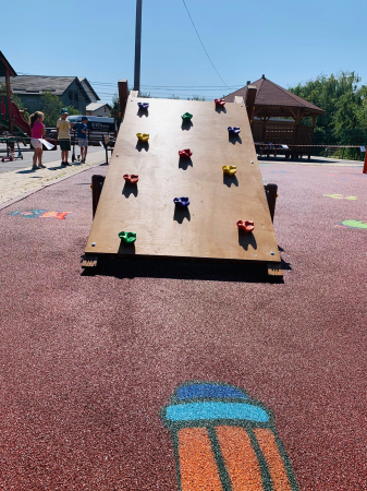 Amenajare loc de joaca - Comuna Berceni, IF [14]