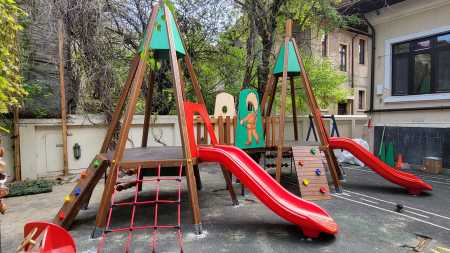 Amenajare loc de joaca Gradinita AVENOR - Orasul BUCURESTI [1]