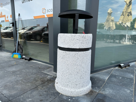 Amenajare mobilier urban rastel biciclete si cosuri de gunoi din beton FUNSHOP PARK Vaslui, VS [19]