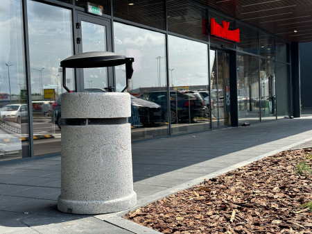 Amenajare mobilier urban rastel biciclete si cosuri de gunoi din beton FUNSHOP PARK Vaslui, VS [10]
