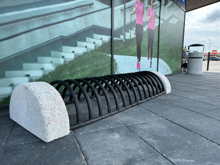 Amenajare mobilier urban rastel biciclete si cosuri de gunoi din beton FUNSHOP PARK Vaslui, VS [25]