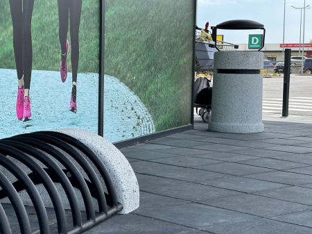 Amenajare mobilier urban rastel biciclete si cosuri de gunoi din beton FUNSHOP PARK Vaslui, VS [22]