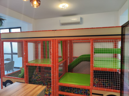 "EDENS" Loc de joaca interior Vicovu de Jos, SV [8]