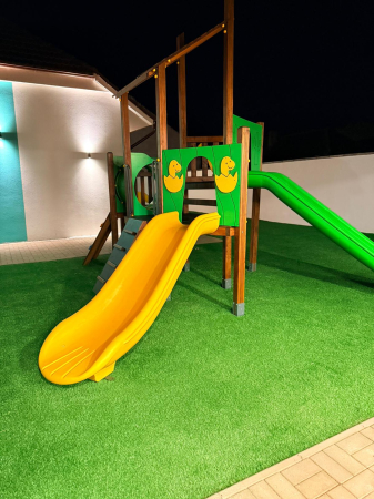 Portofoliu - Loc de joaca exterior Arad, AR