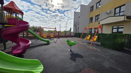Loc de joaca exterior Gradinita Campus Scolar Fundeni, DOBROIESTI [2]