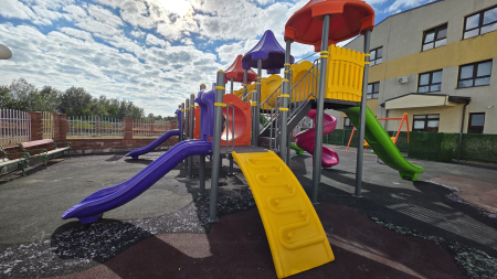 Loc de joaca exterior Gradinita Campus Scolar Fundeni, DOBROIESTI [4]