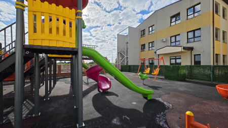 Loc de joaca exterior Gradinita Campus Scolar Fundeni, DOBROIESTI [3]