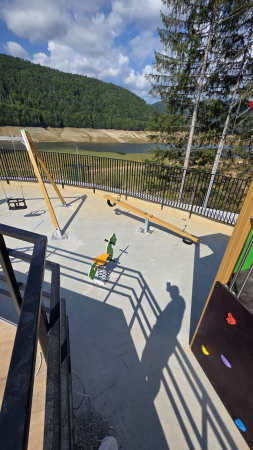 Loc de joaca exterior Hotel Vidraru Transfagarasani, AG [20]