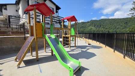 Loc de joaca exterior Hotel Vidraru Transfagarasani, AG [5]