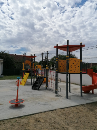 Loc de joaca Gradinita cu Program Prelungit Nr.7 din Localitatea Negresti-Oas, SM [6]