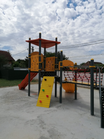 Loc de joaca Gradinita cu Program Prelungit Nr.7 din Localitatea Negresti-Oas, SM