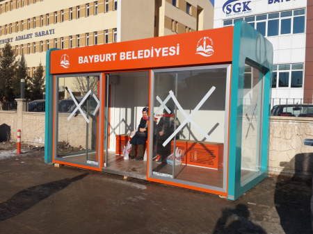Statie de autobuz din metal vopsit BAYBURT [1]