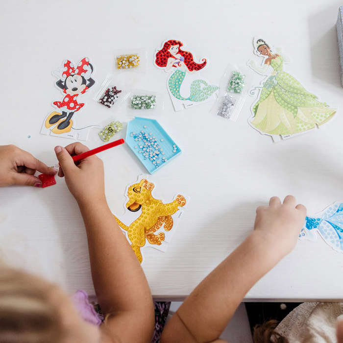 Set creativ Disney aniversar 100 ani, pictura cu diamante [8]