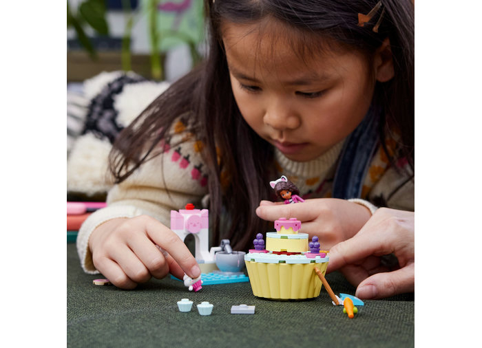 Distractie in bucatarie, Gabby s Dollhouse [5]