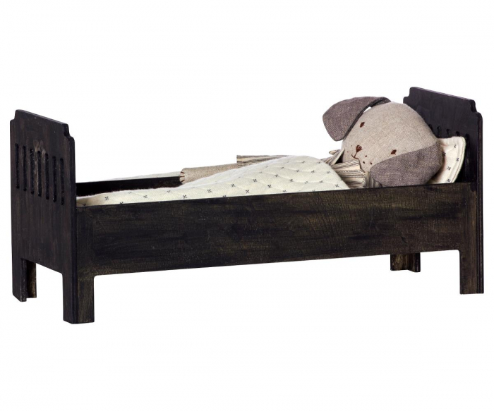 pat mare negru [2]
