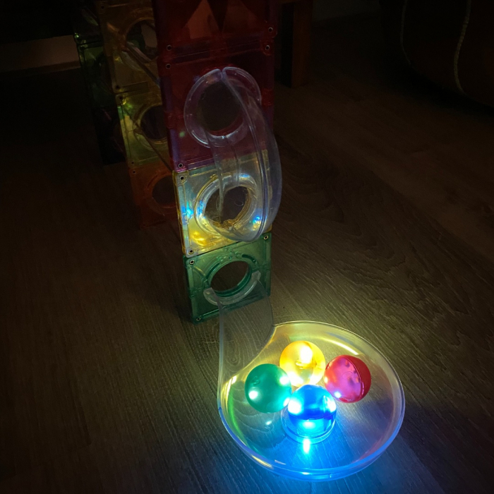 Joc magnetic Circuit cu bile luminoase 100 piese, Cleverclixx [5]