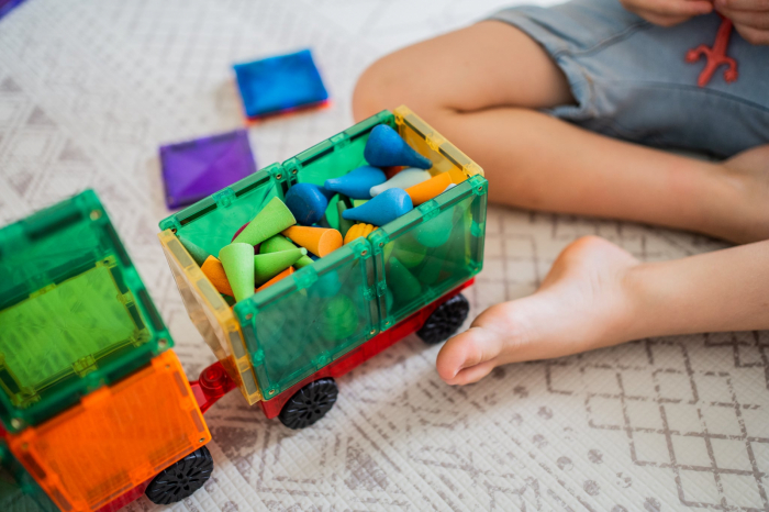 Magnetic Tiles Set constructie magnetic, 24 piese masinute [9]