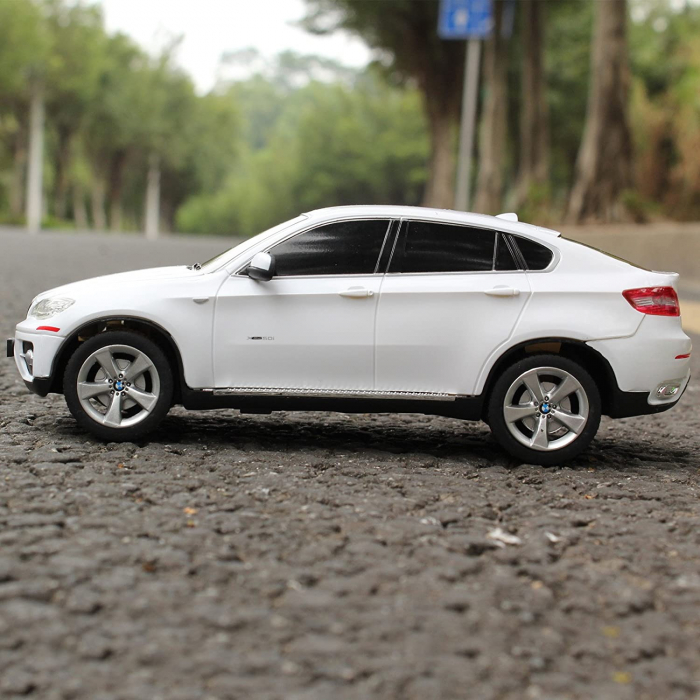 Mașină cu telecomandă BMW X6 alb cu scara 1 la 24 [2]