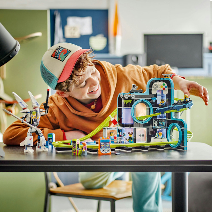 Parc cu roller-coaster Lumea Robotilor [5]