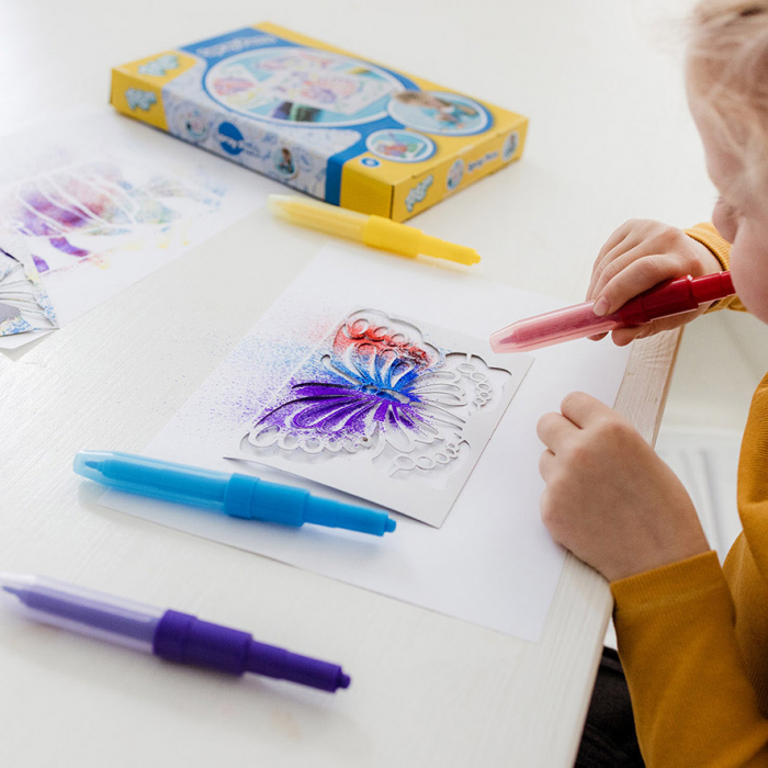 Set creativ de desenat cu sabloane si carioci spray [4]