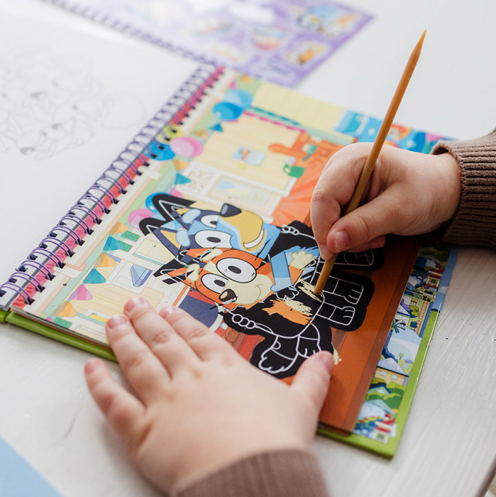 Set creativ de razuit si colorat, Bluey, Totum [5]