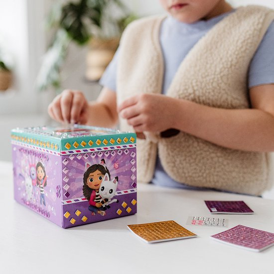 Set creativ DIY Decoreaza propria cutie de bijuterii Gabby's Dollhouse [7]