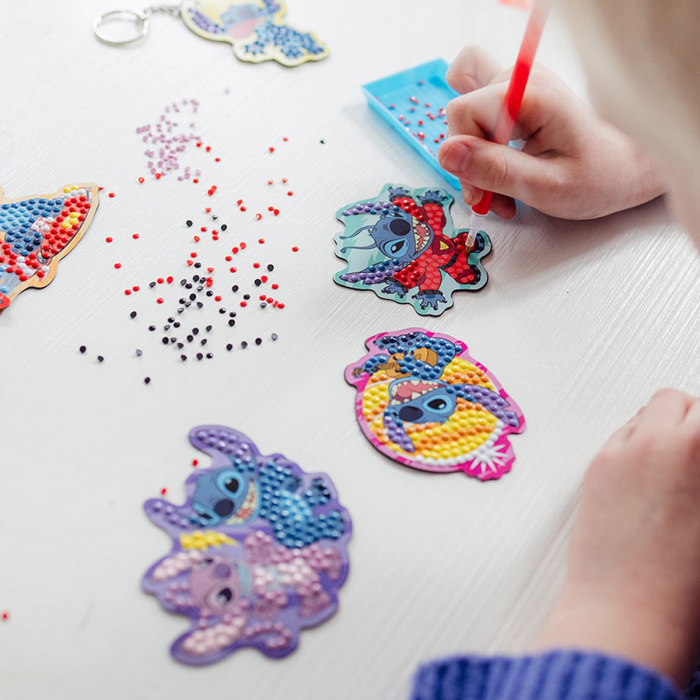 Set DIY creeaza magneti, diamond painting, Lilo si Stitch [11]