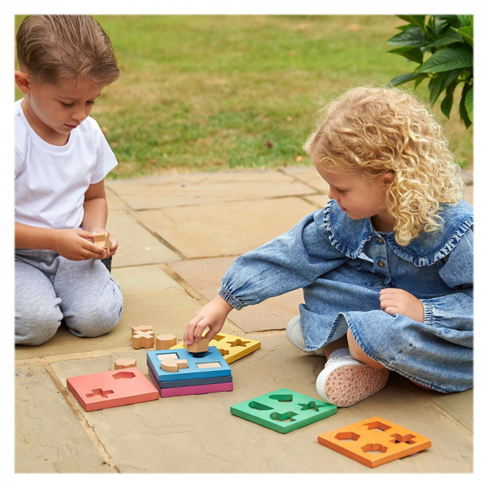 Shape Stacker, placi din lemn cu forme pentru sortat [5]