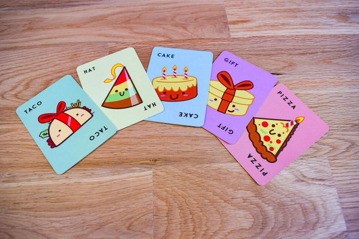 TACO, HAT, CAKE, GIFT, PIZZA [4]