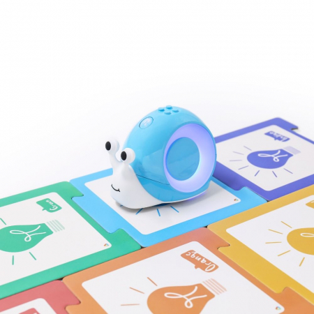 Melcul Qobo, robotel interactiv programabil [1]