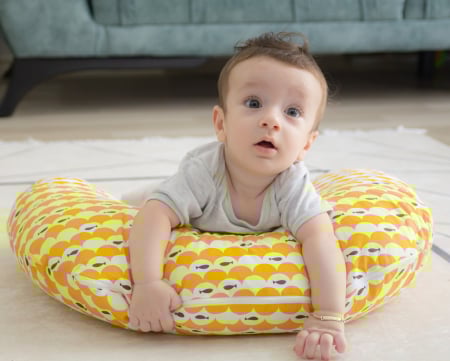 Perna pentru alaptat 2 in 1 Nursing Pillow, BabyJem (Culoare: Galben) [8]