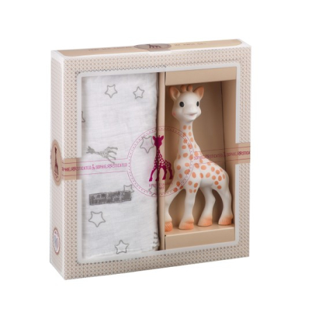 Noutăți - Set Cadou SOPHIEsticat Cu Girafa Sophie Si Scutec 120x120 cm