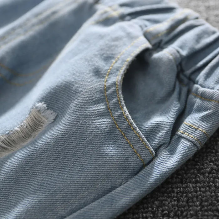 Blugi Prespalati Cu Efect Rupt [5]